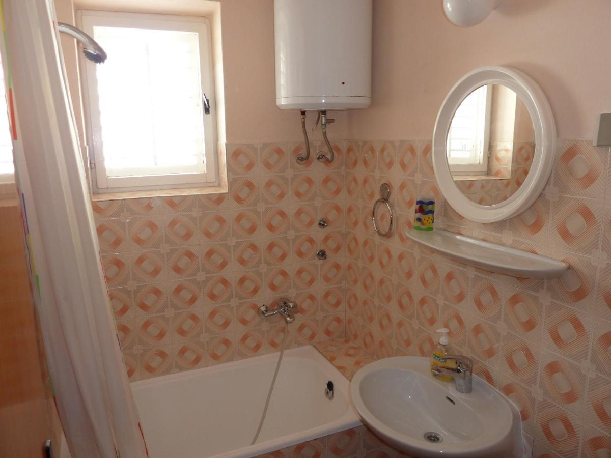Apartments And Rooms With Parking Space Hvar - 15378 Hvar Town Buitenkant foto